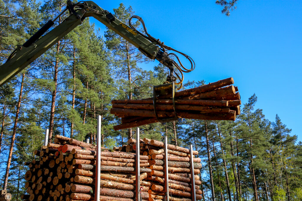 FS Crane Hood: Revolutionizing Timber Operations ~ Forest Steel OÜ